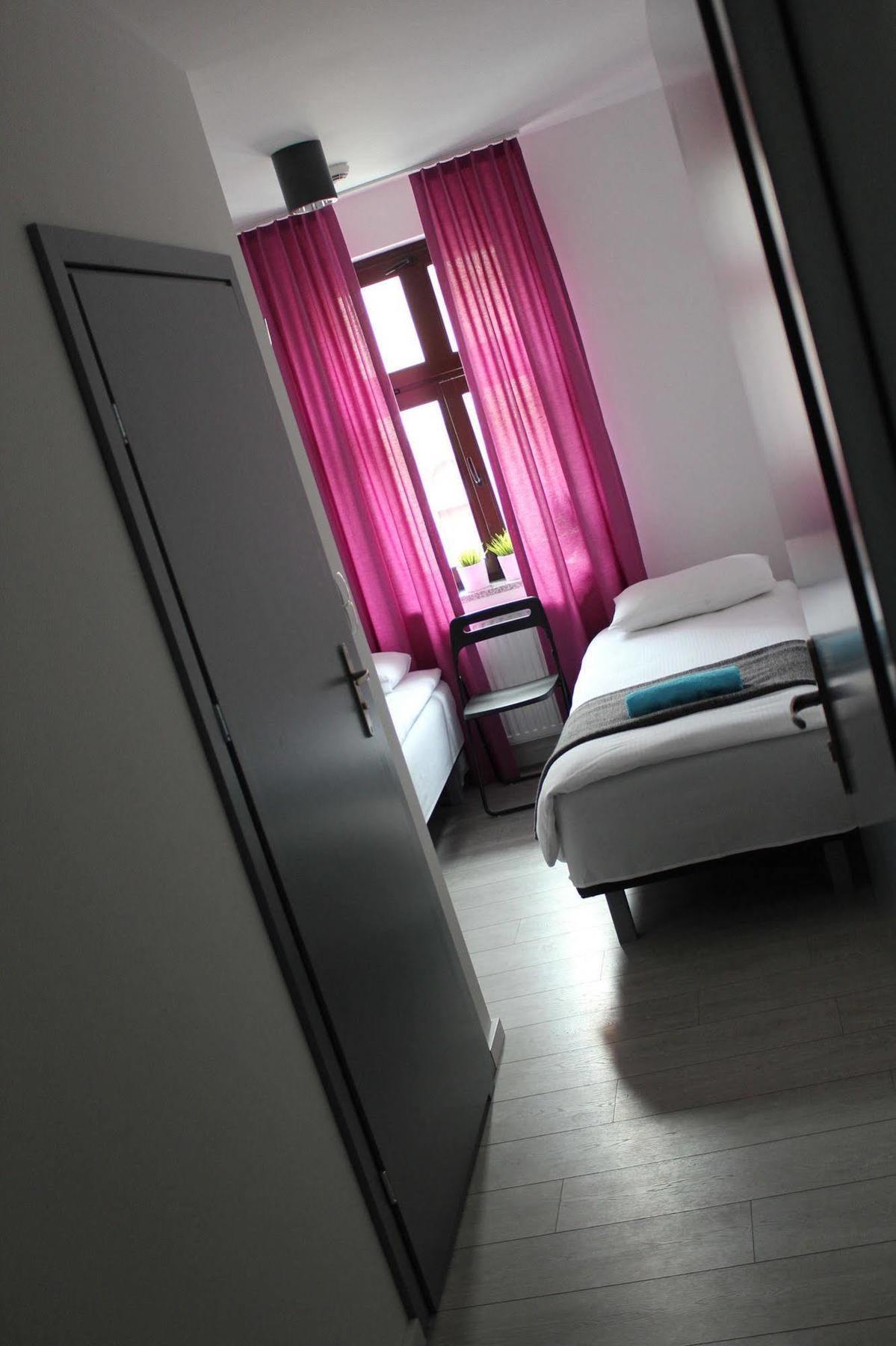Soda Hostel & Apartments Poznan Exterior photo